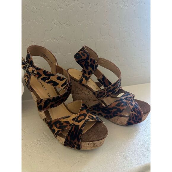 Chinese Laundry Cheetah Wedge - Picture 2 of 11